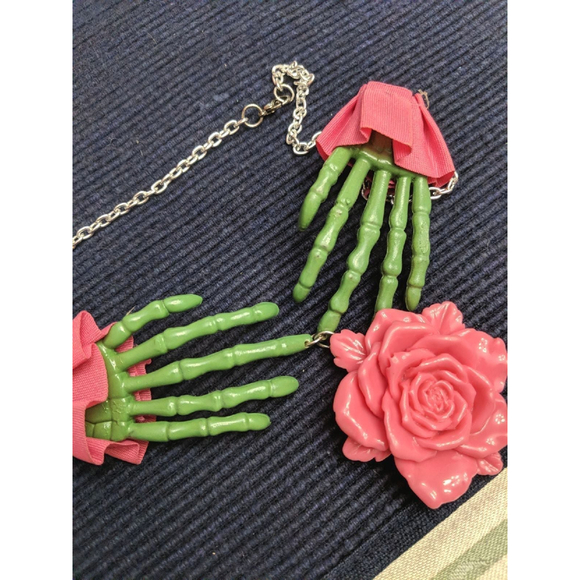 Zombie Skeleton hand Necklace Emo Mallcore Goth handmade - Picture 10 of 17